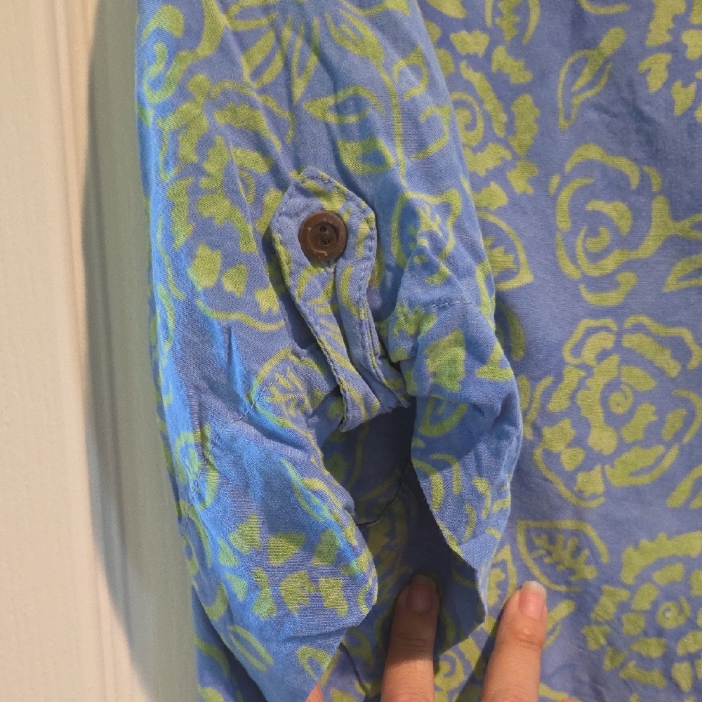 TravelSmith Blue and Green Floral Shirt - Picture 3 of 3